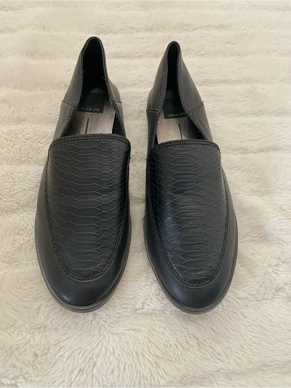 Dolce Vita Black Women’s Crocodile Textured Vamp Slip-On Loafers Size 8